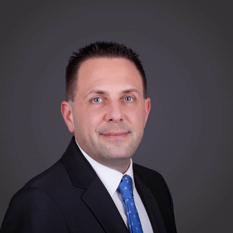 Rechtsanwalt Dr. Christian Gerd Kotz - Fachanwalt für Versicherungsrecht & Verkehrsrecht,sowie Notar