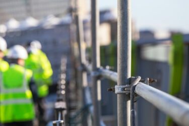 Gerüstbauvertrag – Mietanpassung unter Berücksichtigung der Mehr- oder Minderkosten